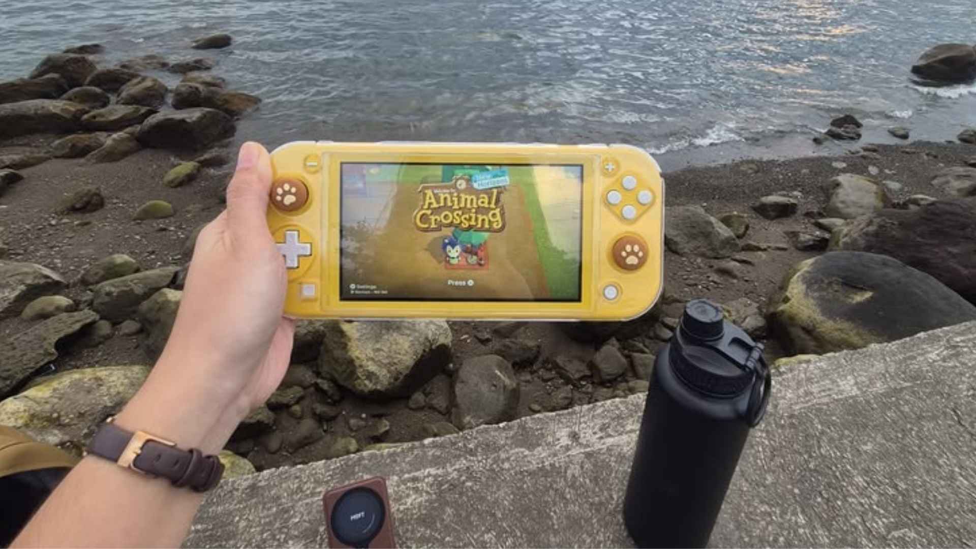 Multiplayer Games with Creative Online Collaboration